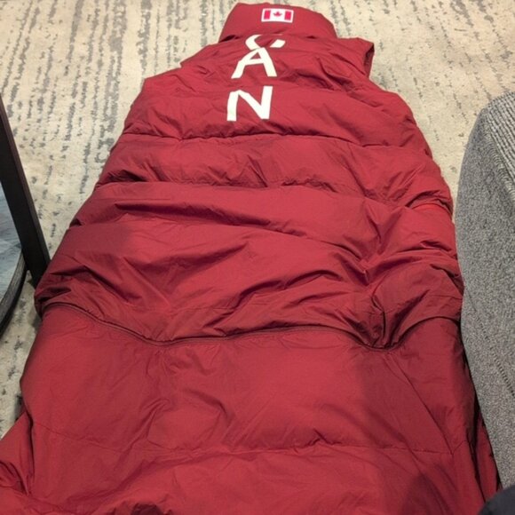 Lululemon Team Canada 22 Women's Transformable Parka Vest COC Logo - Picture 14 of 16